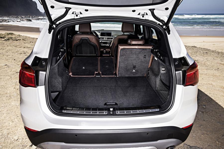 Багажник BMW X1 xDrive20d xLine (F48) 2015 года  (WW) (фото 18 из 59)